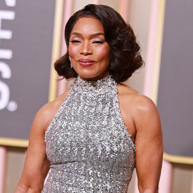 Angela Bassett 